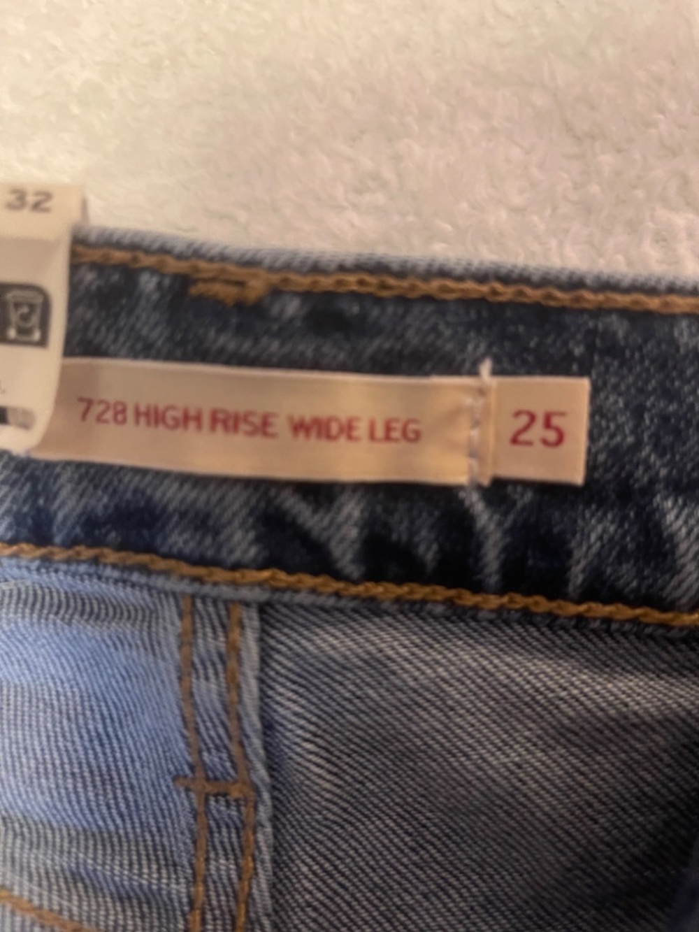 Levi’s 728 High Rise Wide Leg Jeans Size 25 (25x32) NWT Premium Denim - Picture 7 of 10